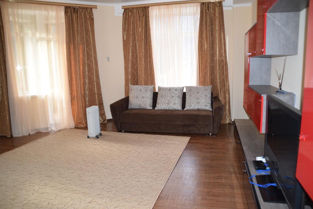 דומבאי Apartment Vershina מראה חיצוני תמונה